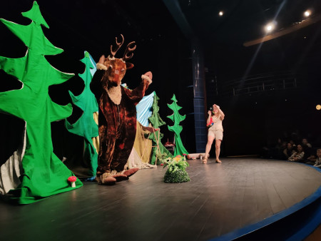 Průzkumníci v lese